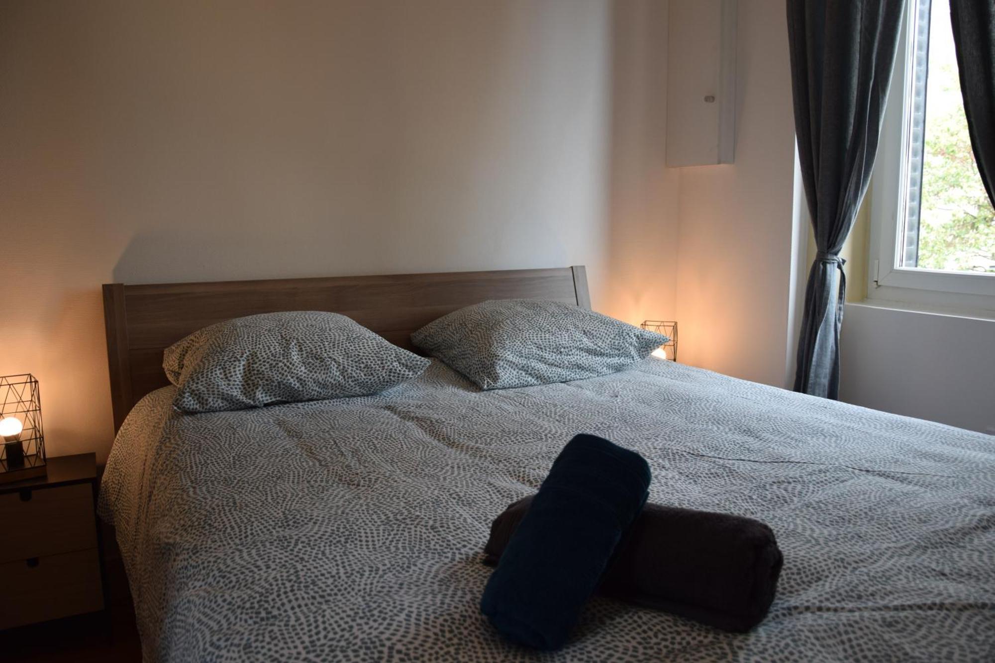 شقة Elegant T2 A Bron, Tramway A 2Min, Box Parking, 4Personnes المظهر الخارجي الصورة